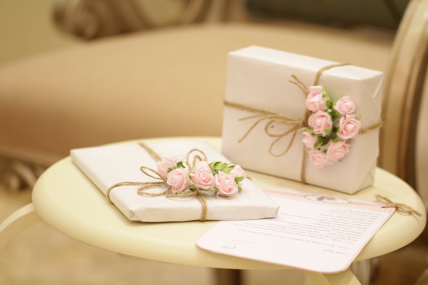 6 keunggulan souvenir pouch dijadikan alat promosi produk perusahaan